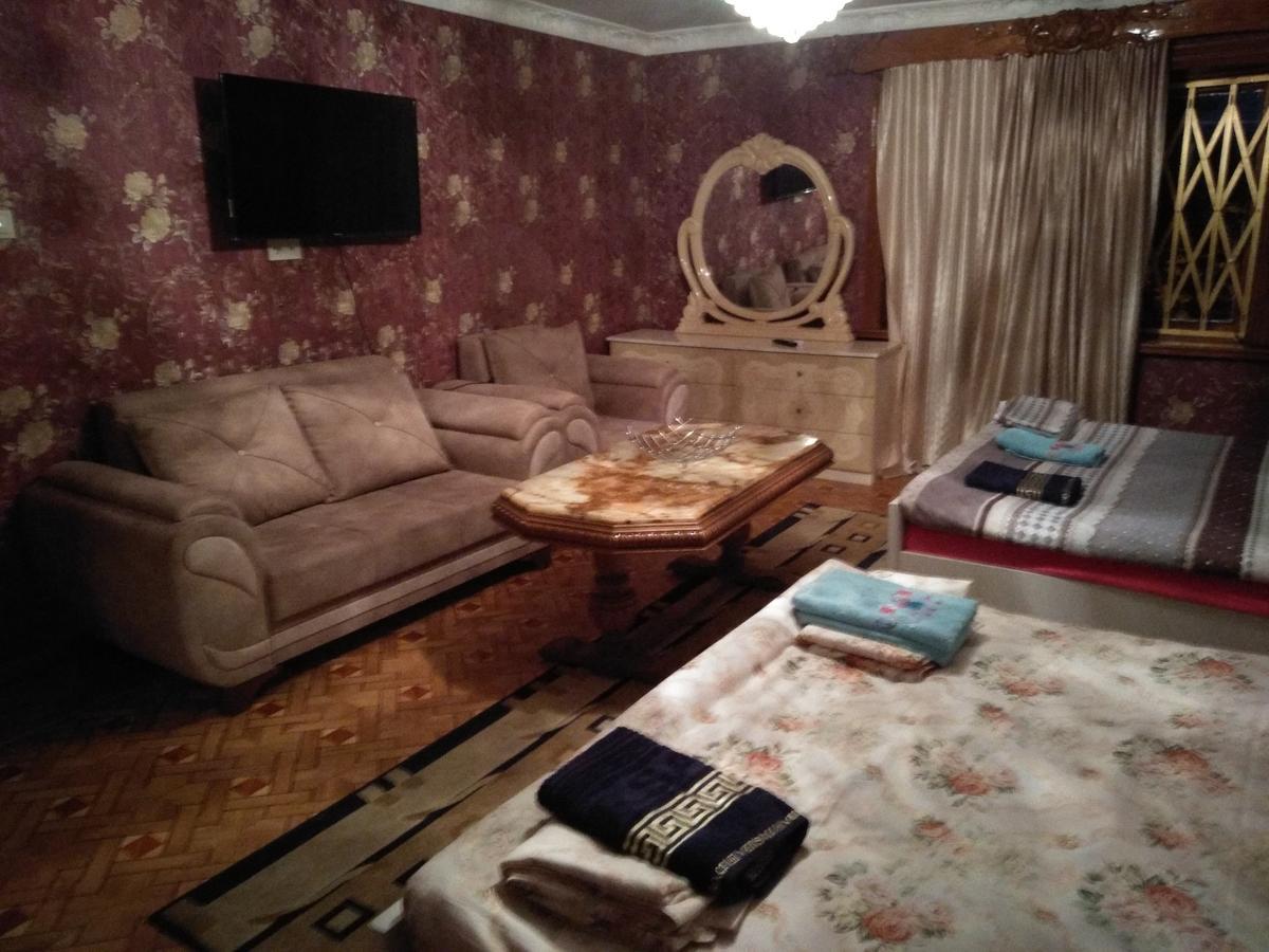 Hotel Royal クタイシ エクステリア 写真