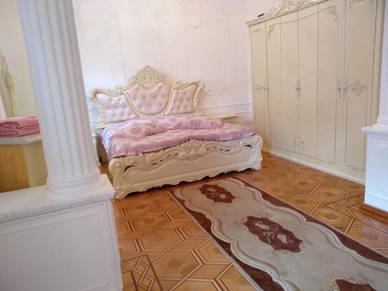 Hotel Royal クタイシ エクステリア 写真